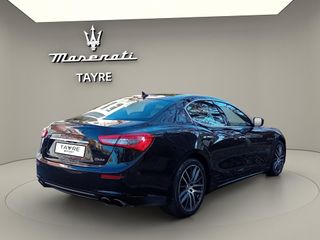 Maserati Ghibli 3.0 V6 BT 330CV RWD