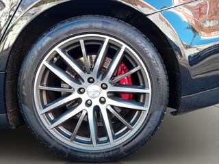 Maserati Ghibli 3.0 V6 BT 330CV RWD