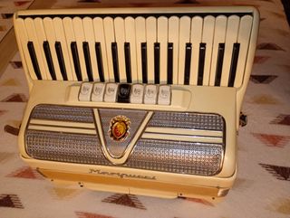 Acordeón Vintage Color Crema