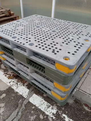 Palets de plástico