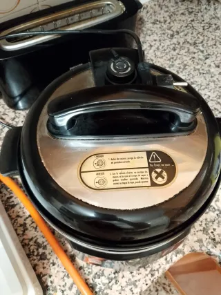 Robot de cocina cecotec olla GM modelo F plus con