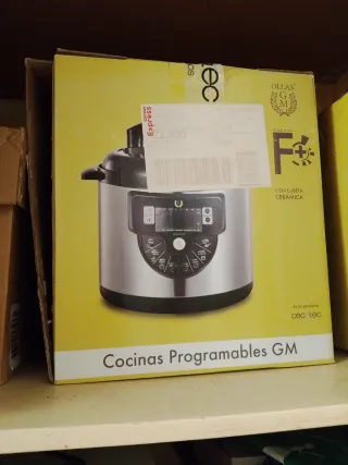 Robot de cocina cecotec olla GM modelo F plus con