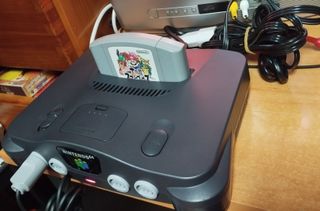 Consola Nintendo 64 Japonesa con Caja