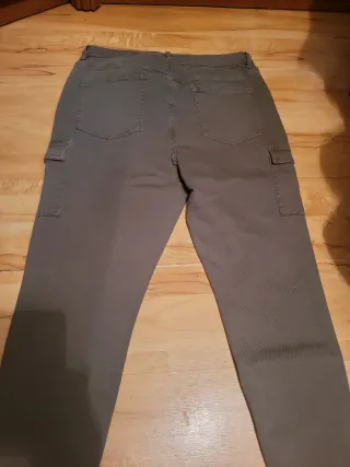 Lote 3 vaqueros hombre Xl y 2 camisas L.