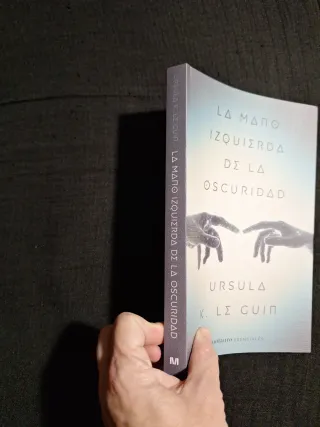 Ursula K Le Guin La mano izquierda de la oscuridad
