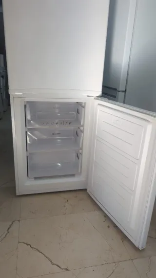 Nevera Candy Blanca