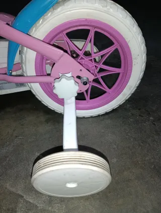Bicicleta infantil Peppa Pig casi nueva