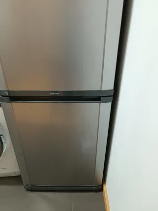 Nevera Samsung plateada