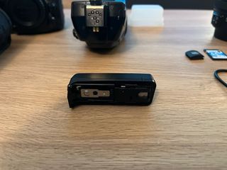 Cámara Nikon D7200 + Objetivo y Accesorios