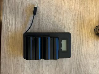 Cámara Nikon D7200 + Objetivo y Accesorios