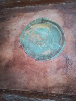 Mesa de máquina de coser antigua