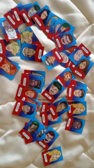 Juego de mesa Identikit