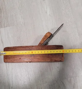 Cepillo carpintero antiguo madera