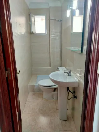 Habitación  50 minutos Valencia y a 25 torrent