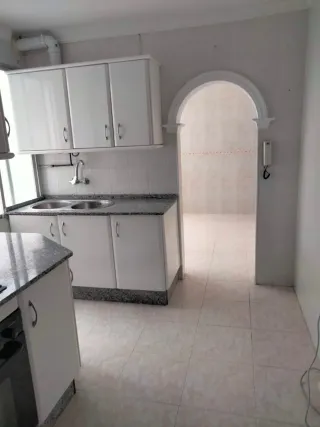 Habitación  50 minutos Valencia y a 25 torrent