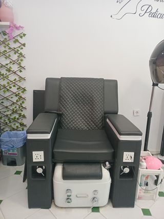 Se vende muebles para manicuristas