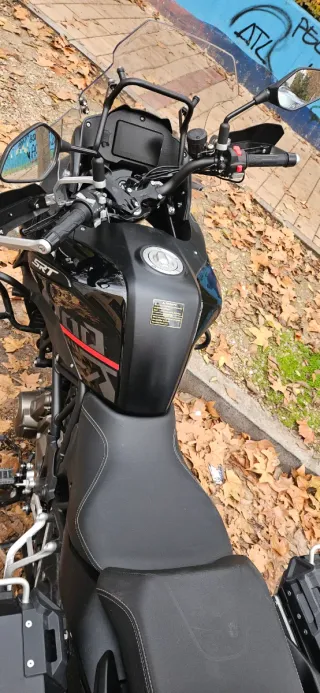 Moto QJ SRT S 700CC con calefacción