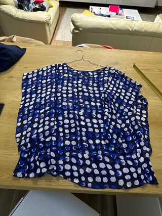 Maglietta da donna sartoriale in taglia 42