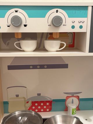 Cocinita infantil de madera con accesorios