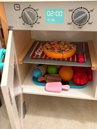 Cocinita infantil de madera con accesorios