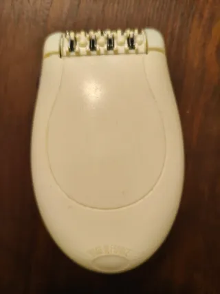 Depiladora Rowenta con Cabezal Extraíble y cable