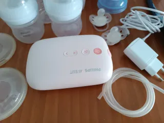 Set de lactancia y esterilizador Philips Avent