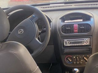 Opel Combo 2004 para revisar