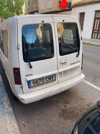 Opel Combo 2004 para revisar