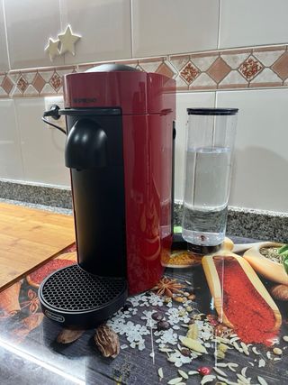 Cafetera Nespresso Vertuo Cherry Red