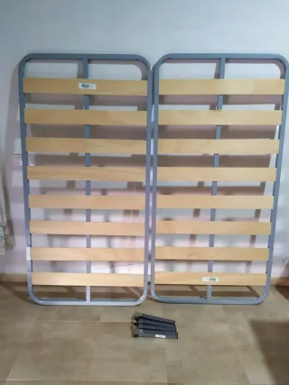 Base de cama Sumir metálica con lamas de madera