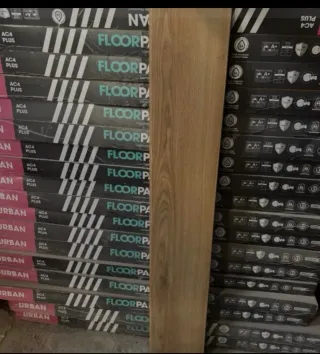 Suelo laminado AC4+ Floorpan