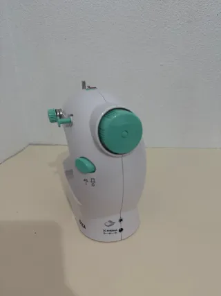 Máquina de Coser Jocca Portátil + 48 Accesorios