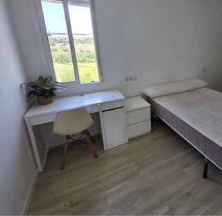 Alquilo piso / habitacion cubelles