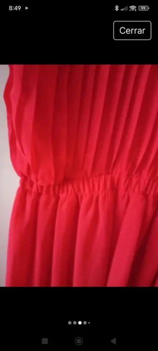 Vestido rojo plisado fiesta