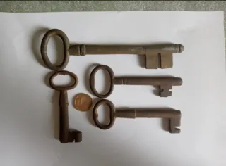 Lotti 3 chiavi antiche L2/L9/L214