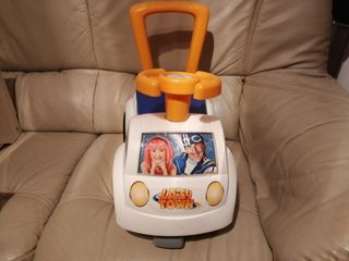 ANDADOR INFANTIL CON EMPUJADOR LAZY TOWN