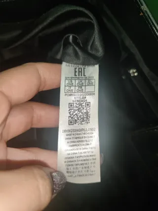 Bolso Negro Guess con Logo GG