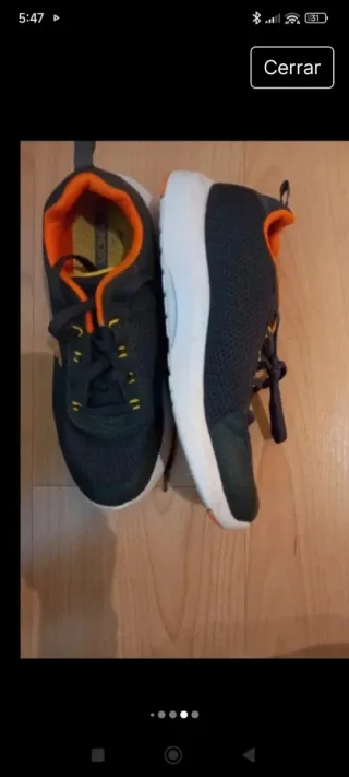 Zapatillas Skechers gris y Naranja