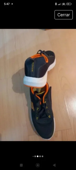 Zapatillas Skechers gris y Naranja