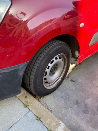 Peugeot Partner 2012