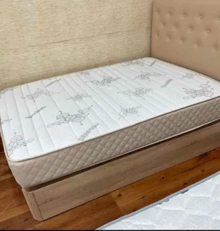 Canapés y colchones nuevos