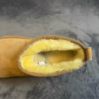 Botas UGG Classic Ultra Mini Beige