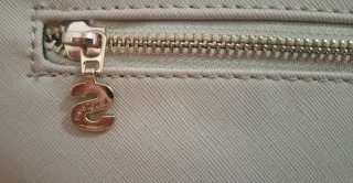 Bolso Desigual Gris y Rojo