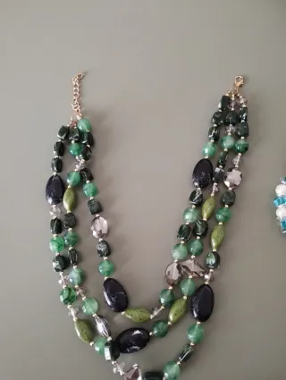 Collana statement 3 fili nero verde