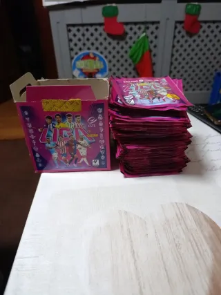 Caja 61 Sobres Cromos La Liga EA Sports 2025-26