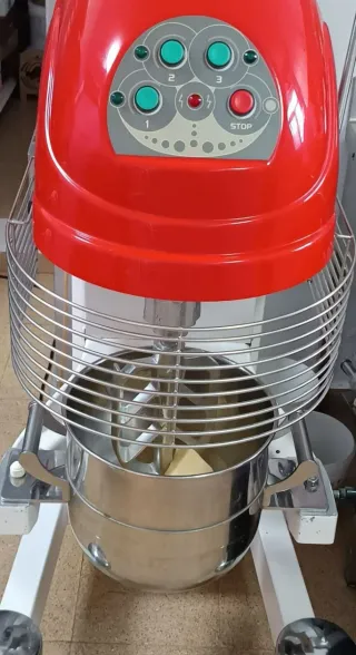 Batidora Amasadora Salva Profesional