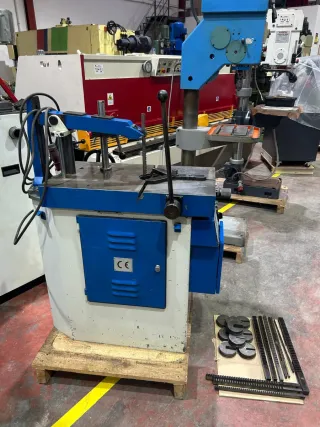 Entalladora-chavetera M Tortosa V1/600