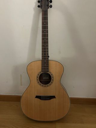 Guitarra Bromo Nueva