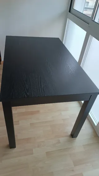 Mesa de comedor extensible de madera