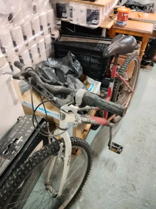 Bicicleta TOPBIKE Roja y Blanca